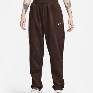 Brown Nike sweatpants